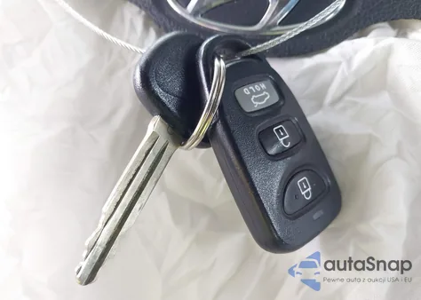 2020 Hyundai Elantra Sel z USA, uszkodzony, nr VIN 5NPD84LF4LH568504